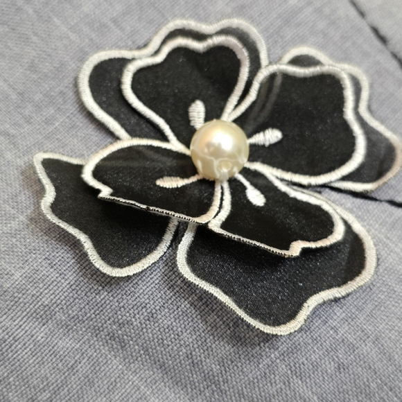 Nemnew Crew neck gray 3/4 sleeve career midi dress Embroidered flower size 6 - Picture 7 of 14